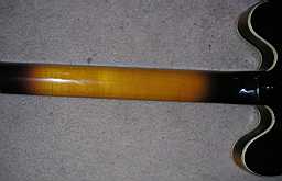 Epiphone Dot LE sunburst PICT0423.jpg